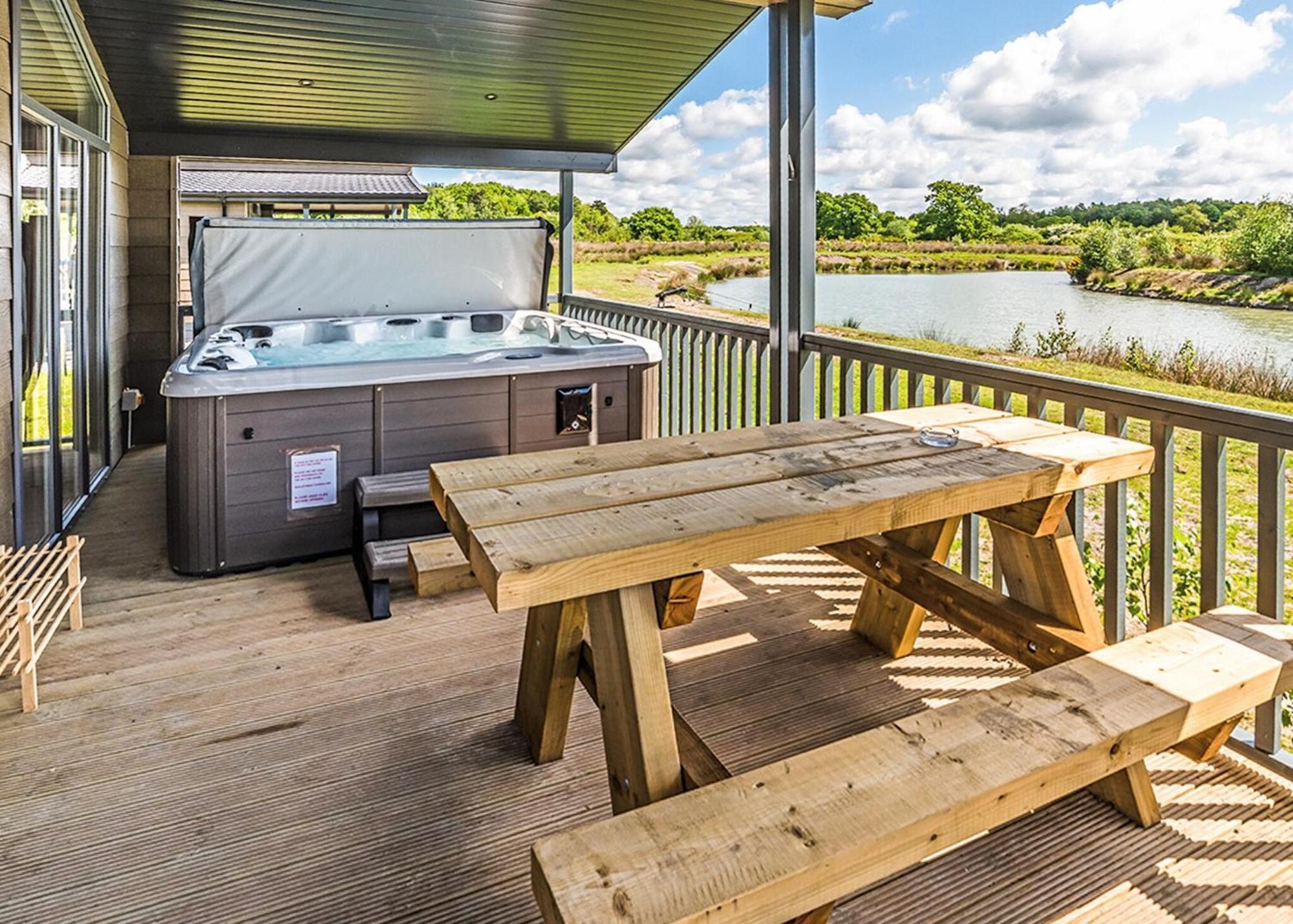 Woodhall Country Park Lodges Woodhall Spa Extérieur photo